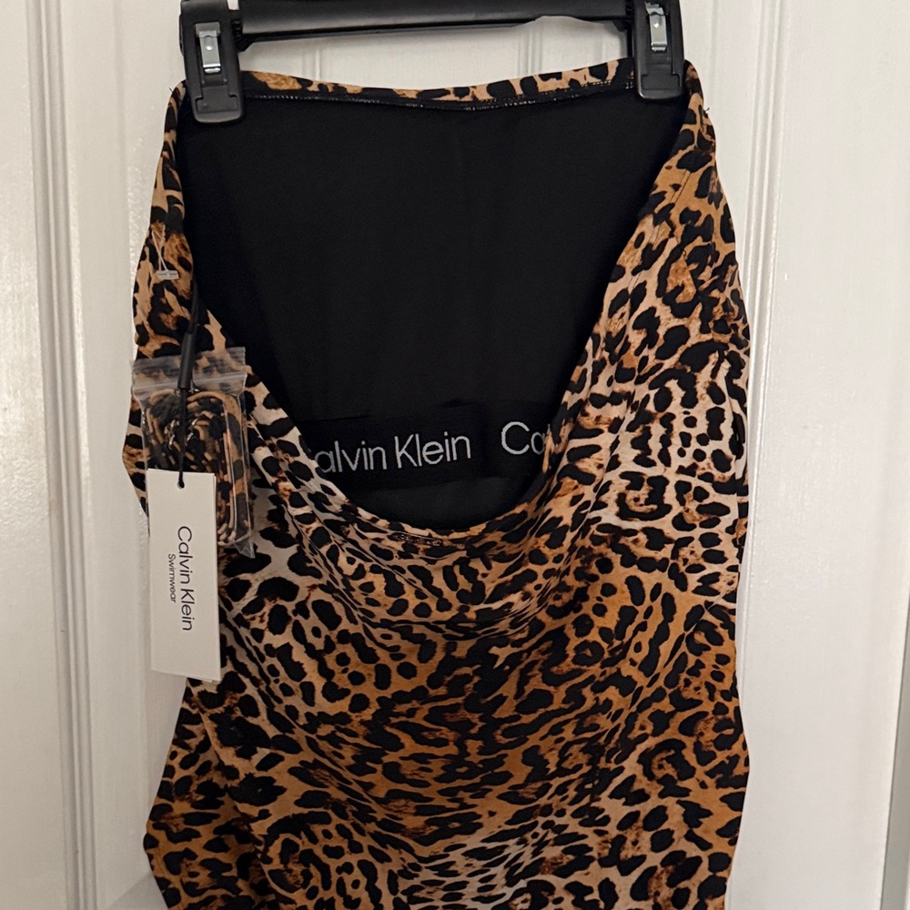 Leopard Print Women's Skirt - Picture 2 of 2